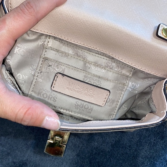 Michael Kors Tina Ballet Pink Crocodile Leather Crossbody Purse Clutch - Picture 4 of 6